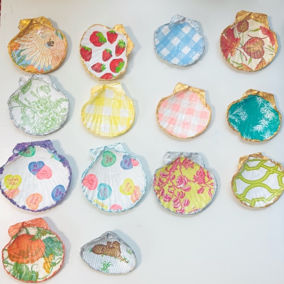 Buyers Choice Mini Shell Ring Dish - Picture 2 of 2